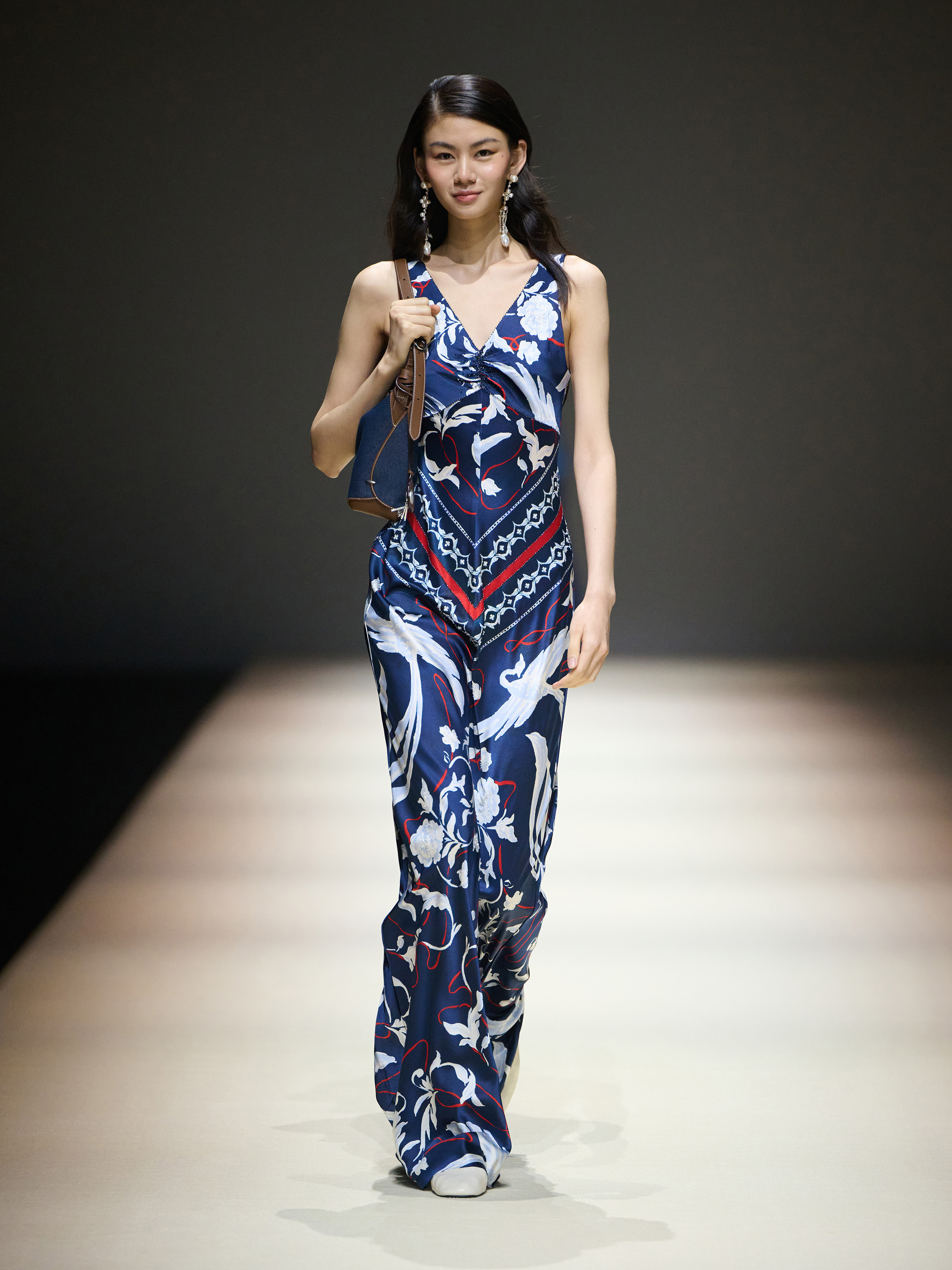 EP YAYING official website - fashionable high-end women's clothing